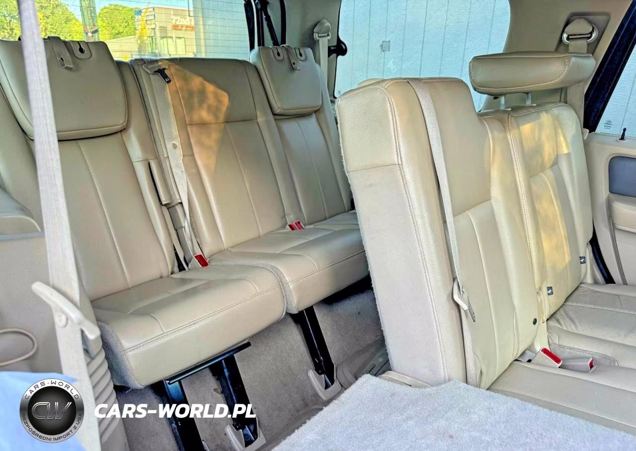 2010 Ford Expedition Eddie Bauer VIN:1FMJU1J58AEB58207 - 11