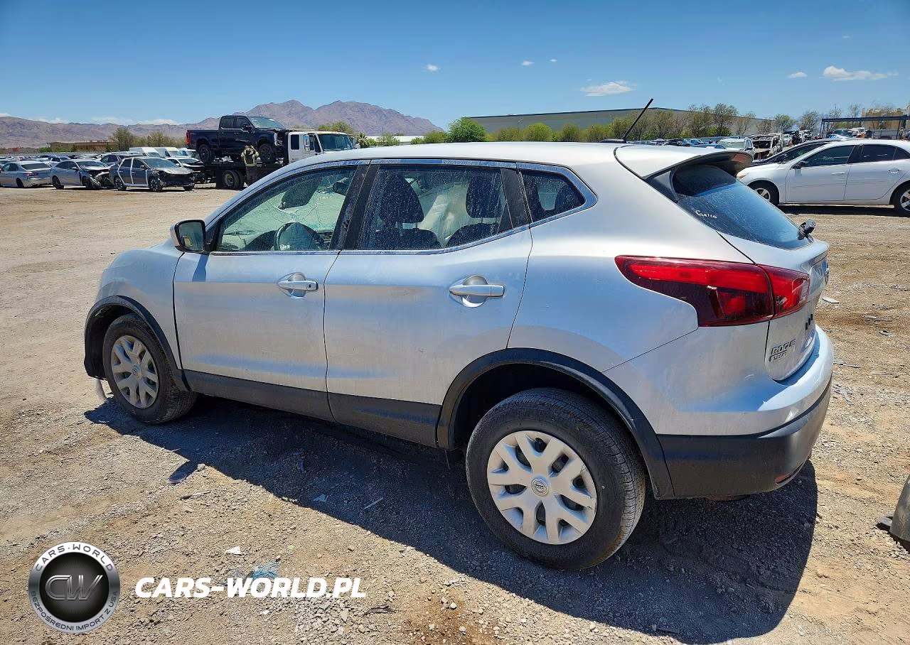 2018 Nissan Rogue Sport S VIN:JN1BJ1CR7JW259589 - 2