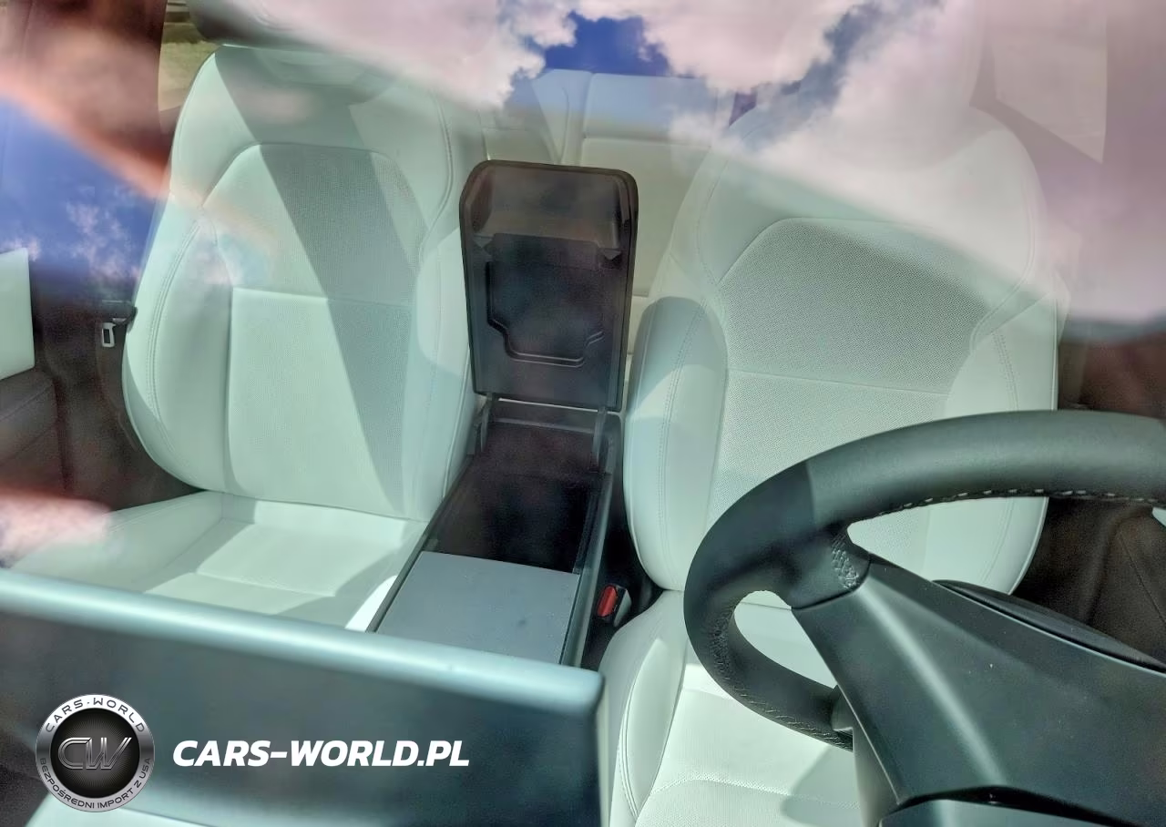 2026 Tesla Model Y VIN:7SAYGDED8TF613722 - 10