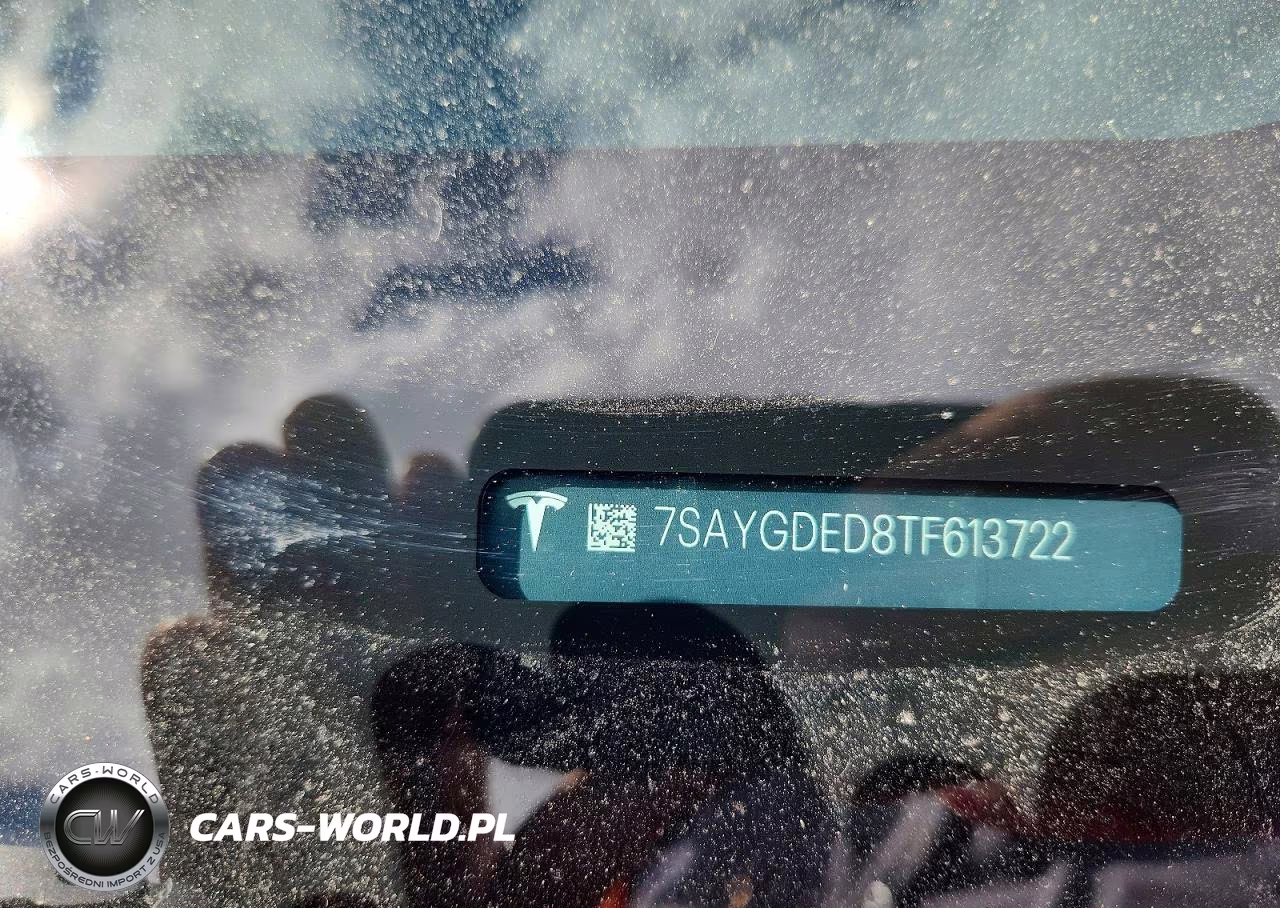 2026 Tesla Model Y VIN:7SAYGDED8TF613722 - 13