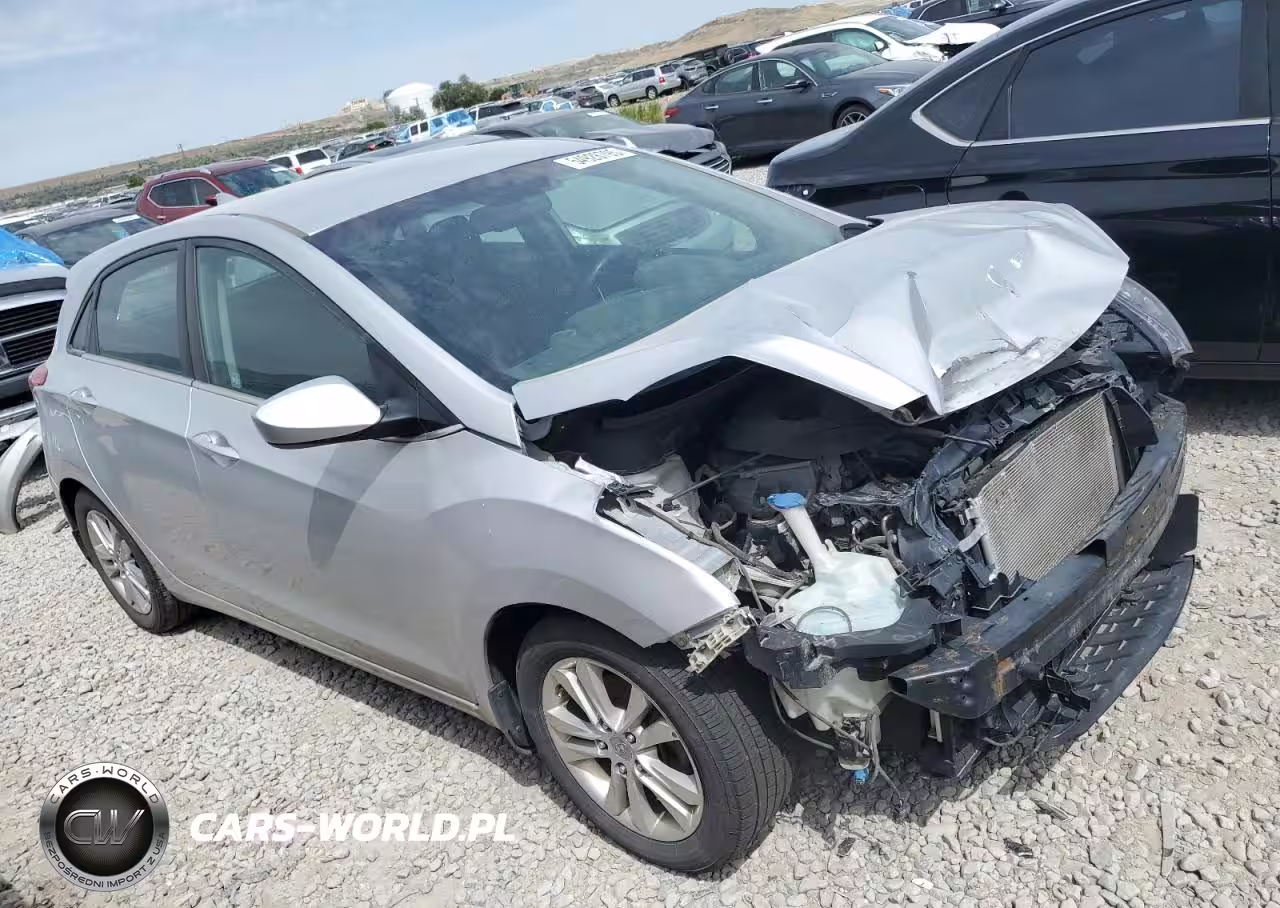 2013 Hyundai Elantra Gt VIN:KMHD35LE5DU050111 - 4