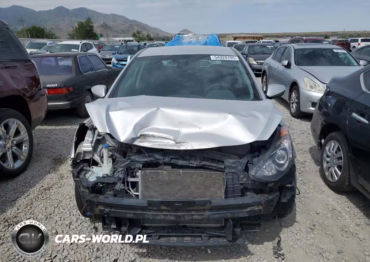 2013 Hyundai Elantra Gt VIN:KMHD35LE5DU050111 - 5
