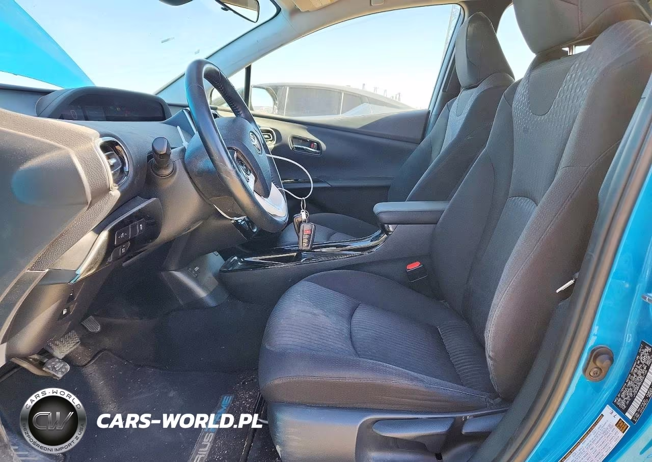 2017 Toyota Prius Prime Plus VIN:JTDKARFP2H3067126 - 7