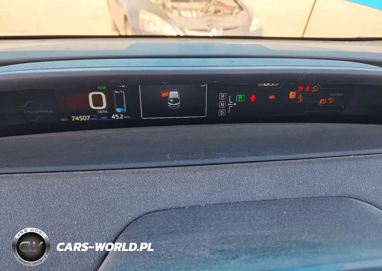 2017 Toyota Prius Prime Plus VIN:JTDKARFP2H3067126 - 9