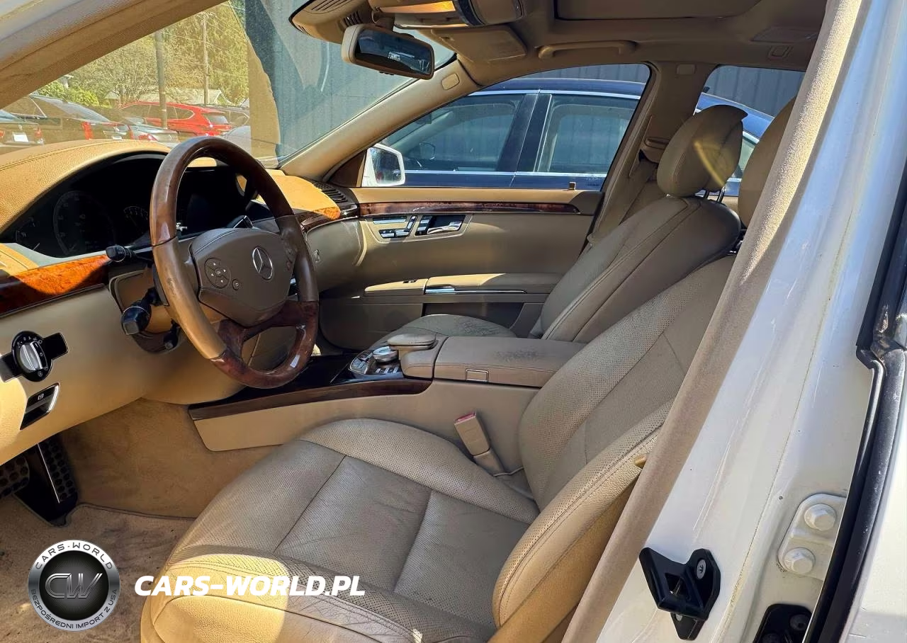 2011 Mercedes-Benz S 550 VIN:WDDNG7BB2BA387601 - 9