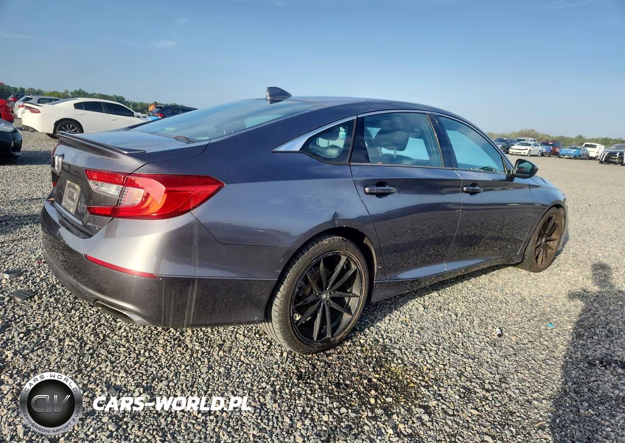 2018 Honda Accord Sport VIN:1HGCV1F31JA228849 - 3