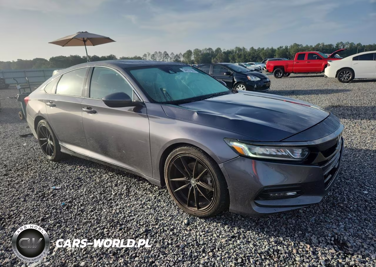 2018 Honda Accord Sport VIN:1HGCV1F31JA228849 - 4