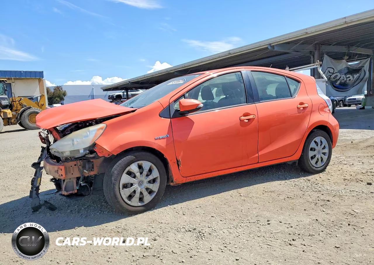 2013 Toyota Prius C Two – zdjęcie 1 z 12