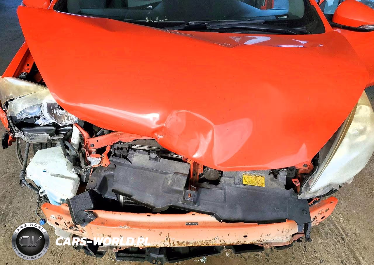 2013 Toyota Prius C Two VIN:JTDKDTB38D1031566 - 11