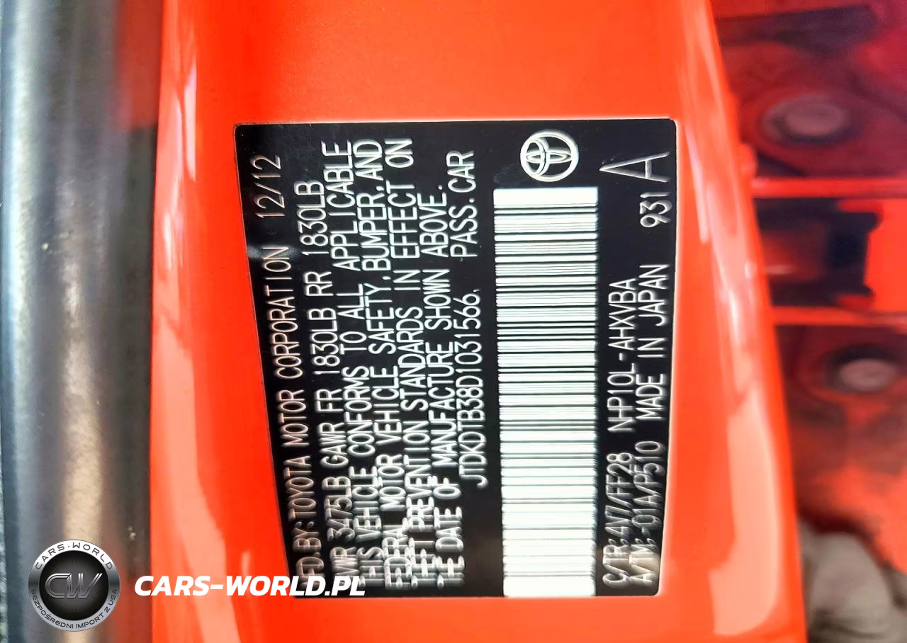 2013 Toyota Prius C Two VIN:JTDKDTB38D1031566 - 12