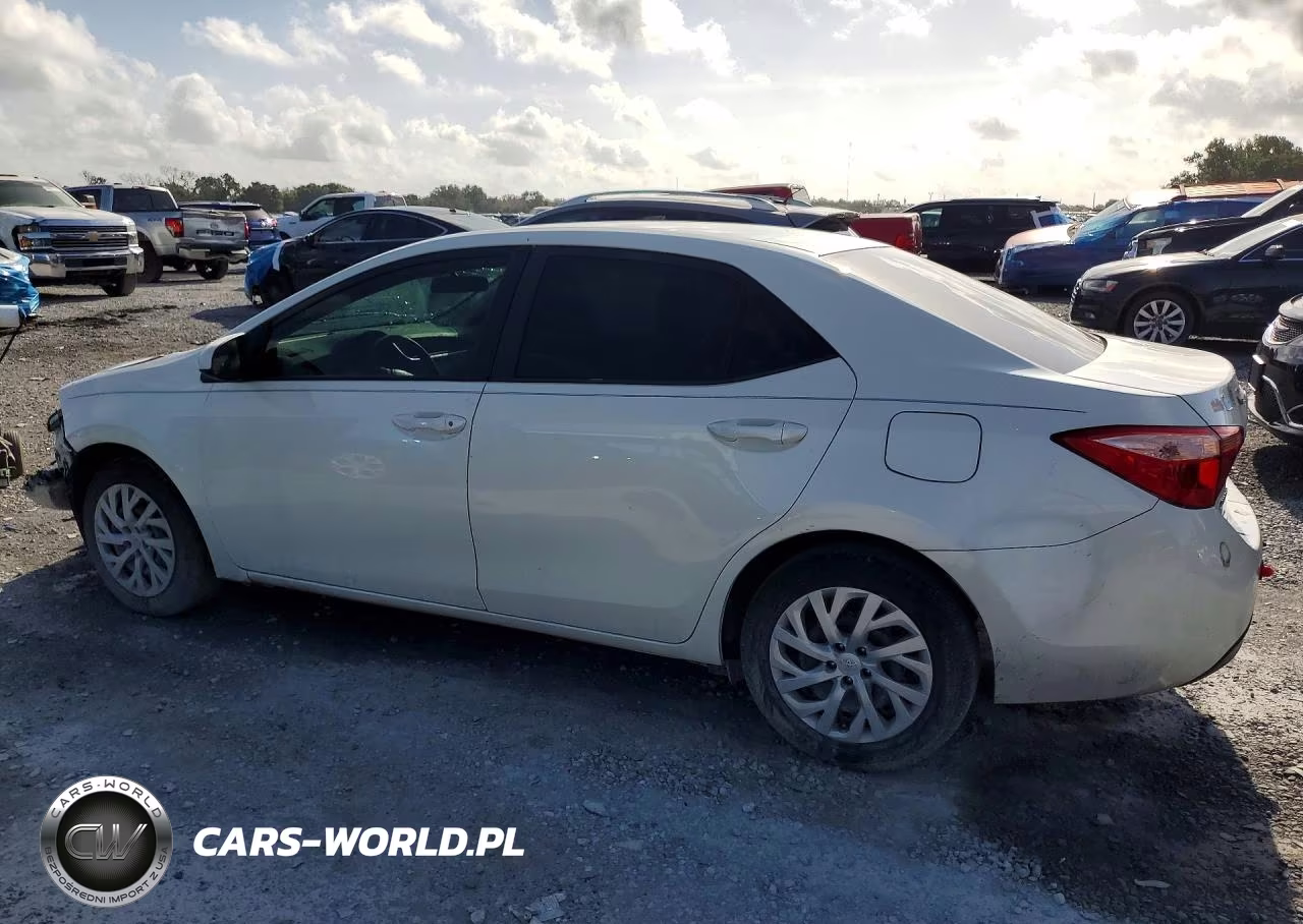 2018 Toyota Corolla Le VIN:5YFBURHE7JP783942 - 2