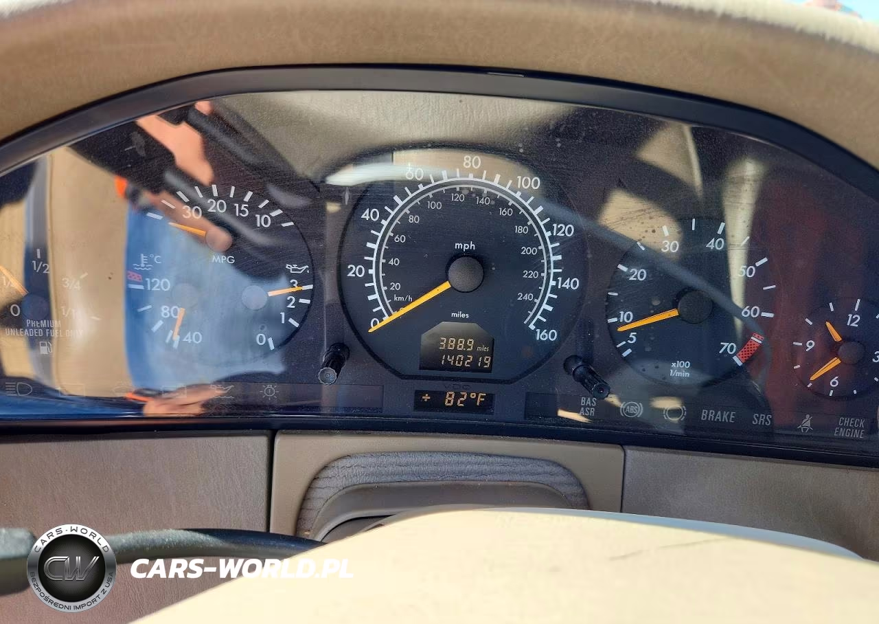 1999 Mercedes-Benz S 320 VIN:WDBGA33G3XA420375 - 9
