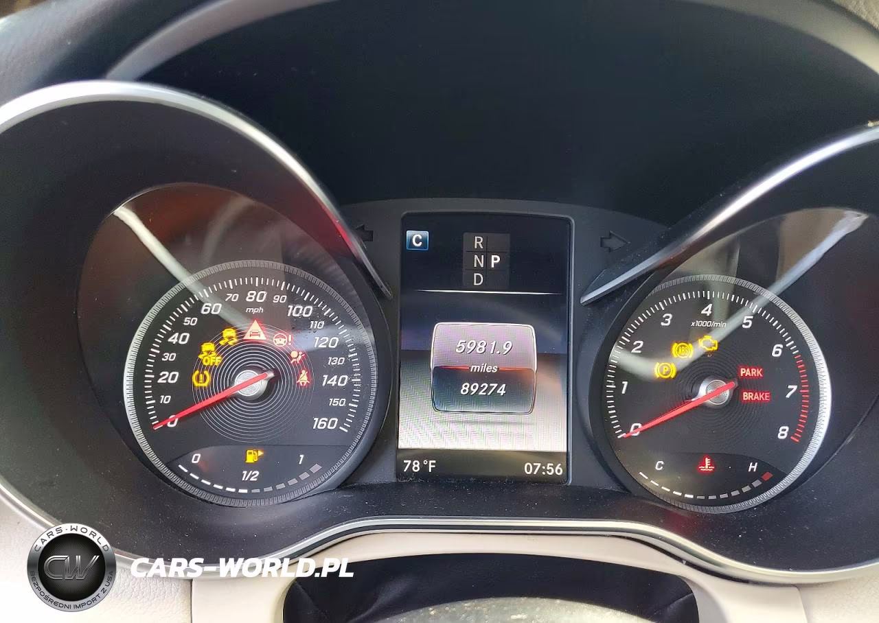 2018 Mercedes-Benz C 300 VIN:55SWF4JB6JU255172 - 9