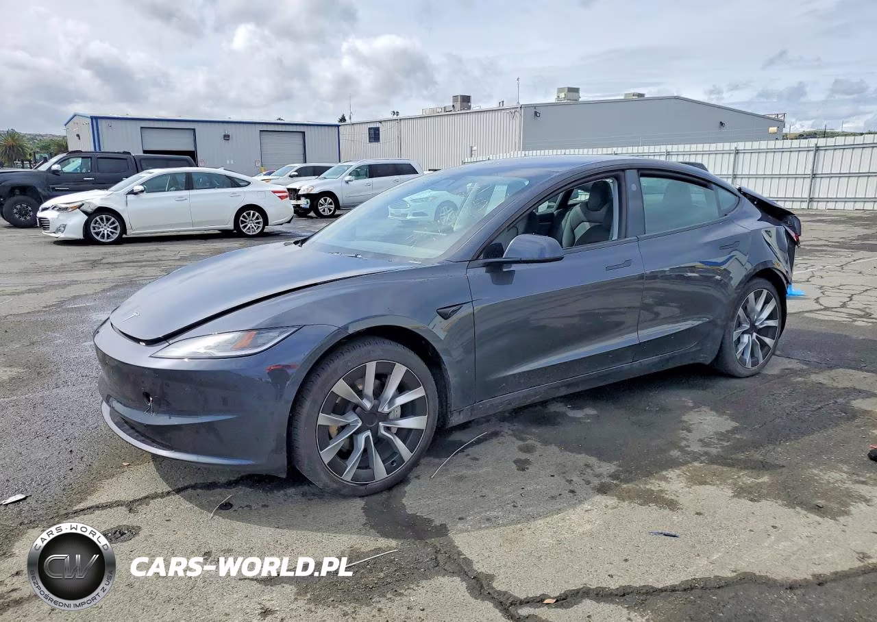 2024 Tesla Model 3 – zdjęcie 1 z 12