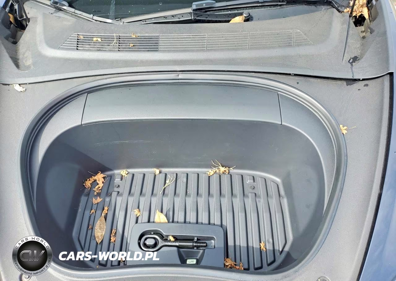 2024 Tesla Model 3 VIN:5YJ3E1EA8RF743011 - 11