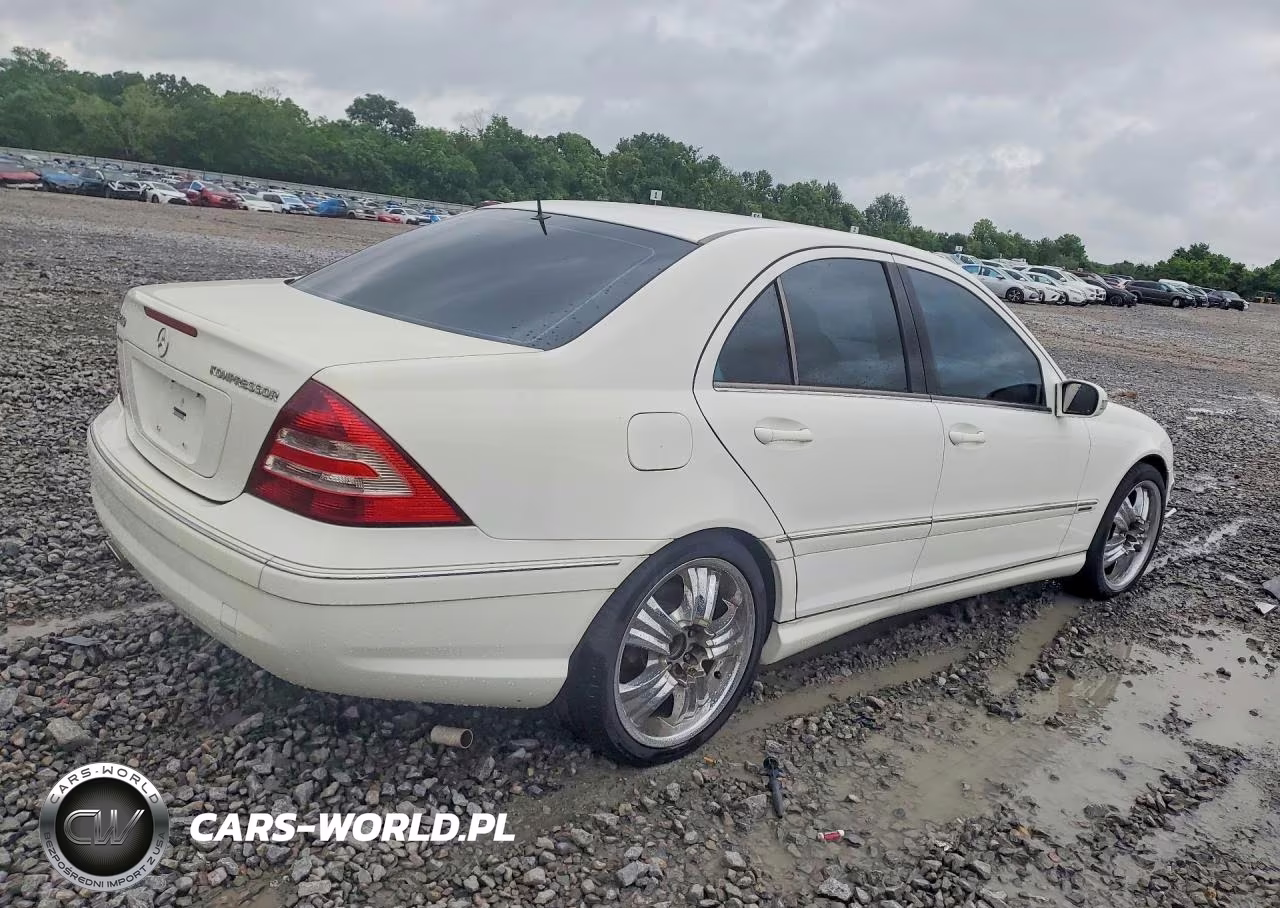 2005 Mercedes-Benz 230C VIN:WDBRF40J75A730834 - 3