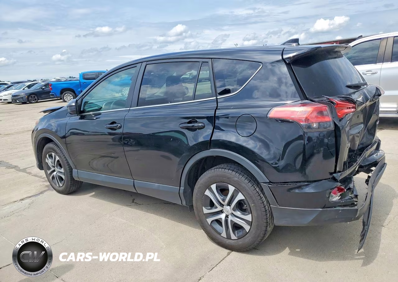 2018 Toyota Rav4 Le VIN:2T3ZFREV0JW447391 - 2