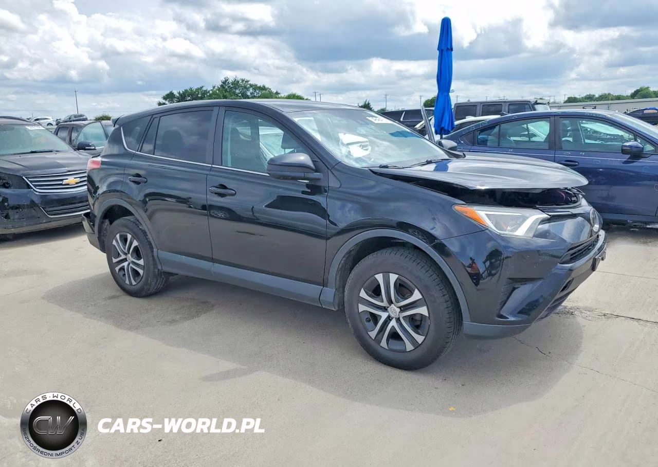2018 Toyota Rav4 Le VIN:2T3ZFREV0JW447391 - 4