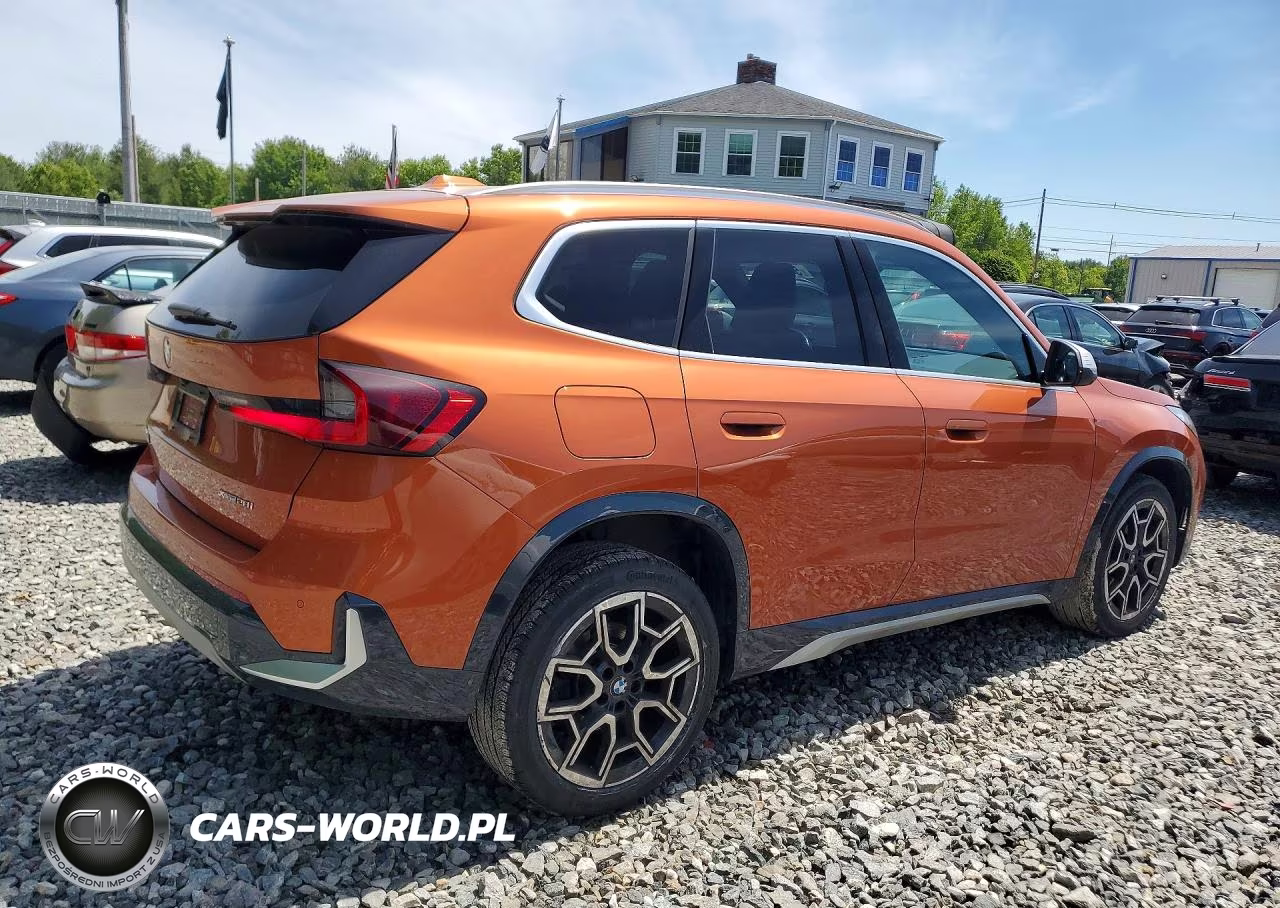 2023 BMW X1 xDrive28I VIN:WBX73EF00P5Y10870 - 3