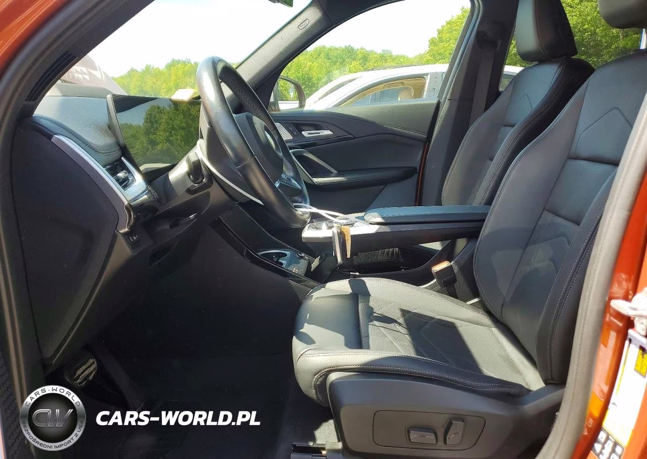 2023 BMW X1 xDrive28I VIN:WBX73EF00P5Y10870 - 7