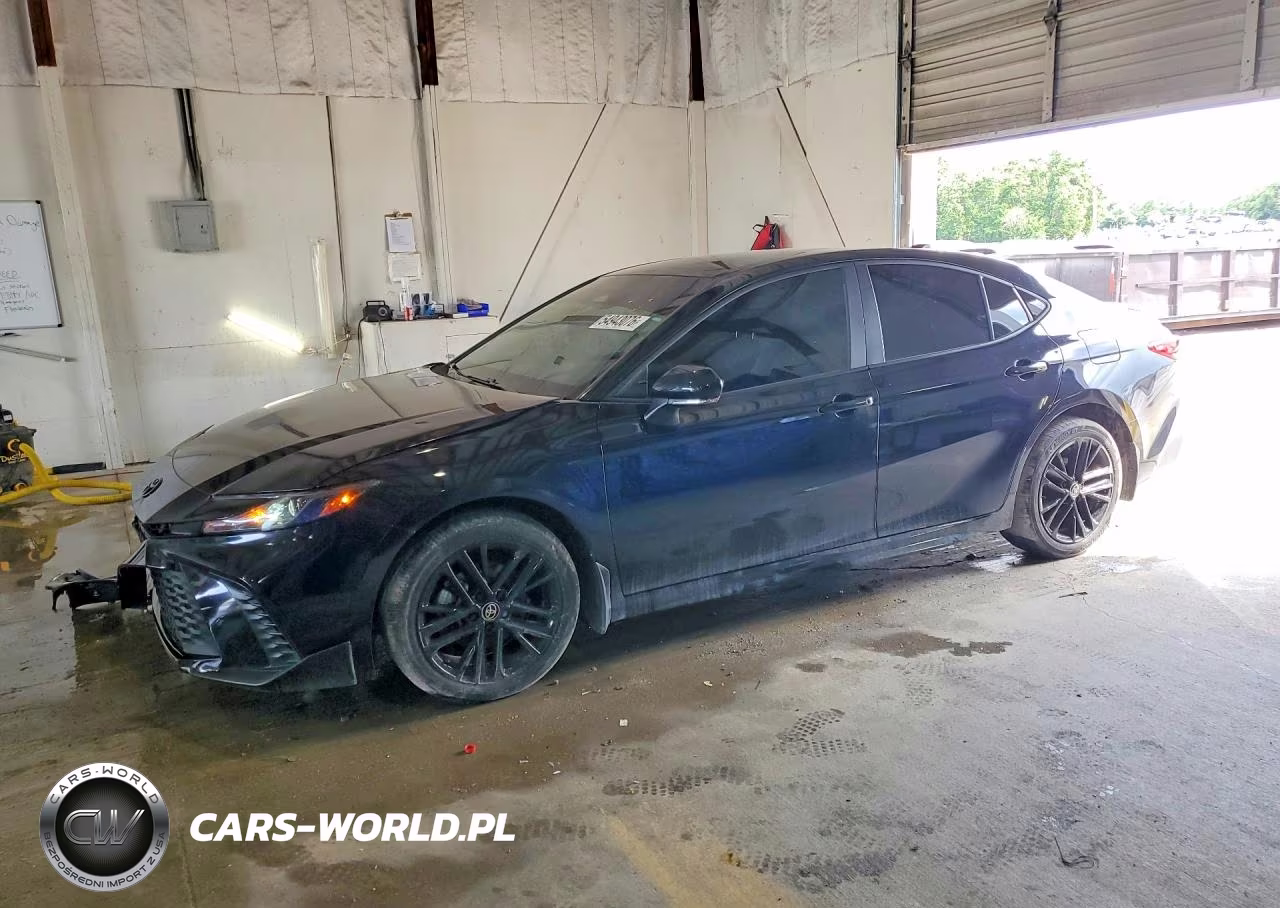 2025 Toyota Camry Se – zdjęcie 1 z 12
