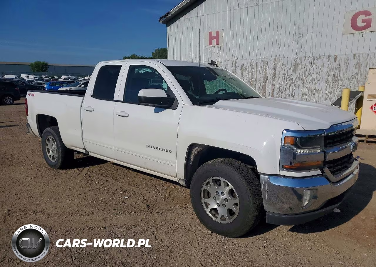 2017 Chevrolet Silverado K1500 Lt VIN:1GCVKREH6HZ386871 - 4