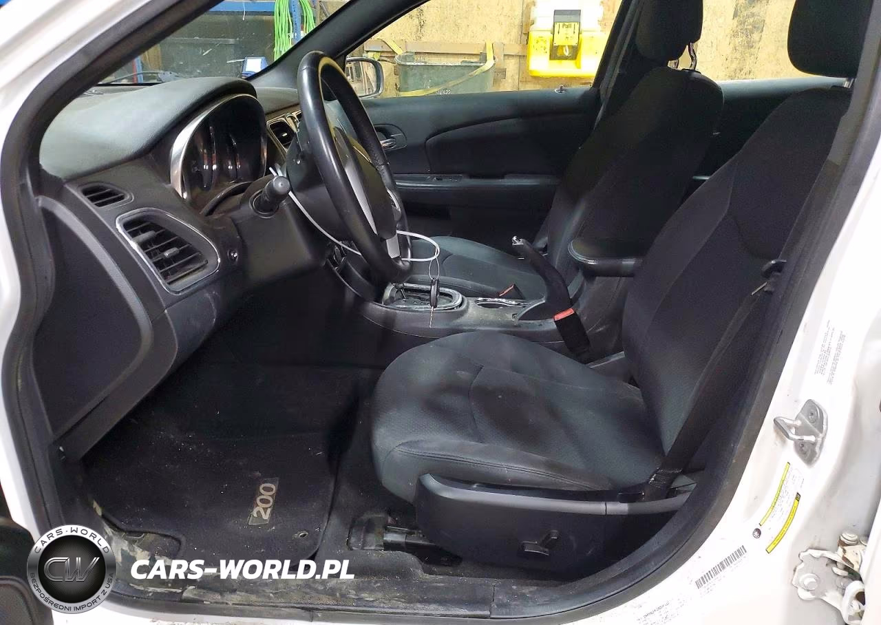 2014 Chrysler 200 Touring VIN:1C3CCBBG4EN120408 - 7