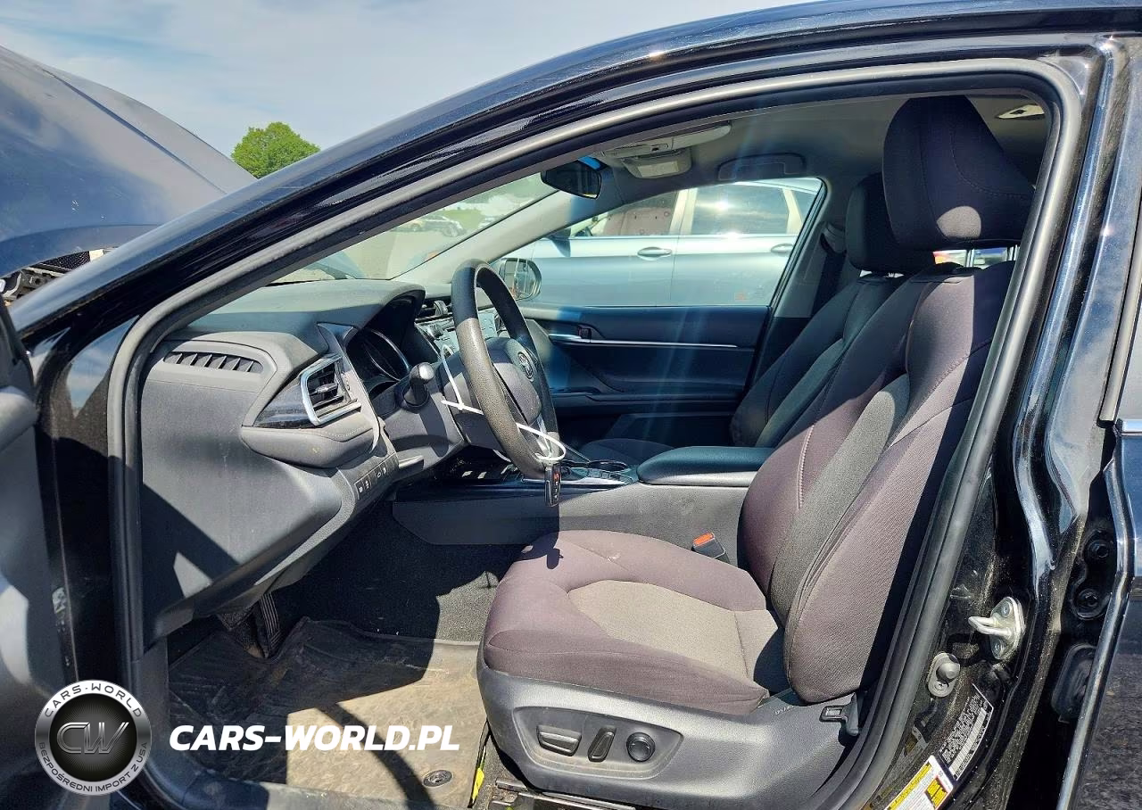 2018 Toyota Camry VIN:4T1B31HK7JU506846 - 7