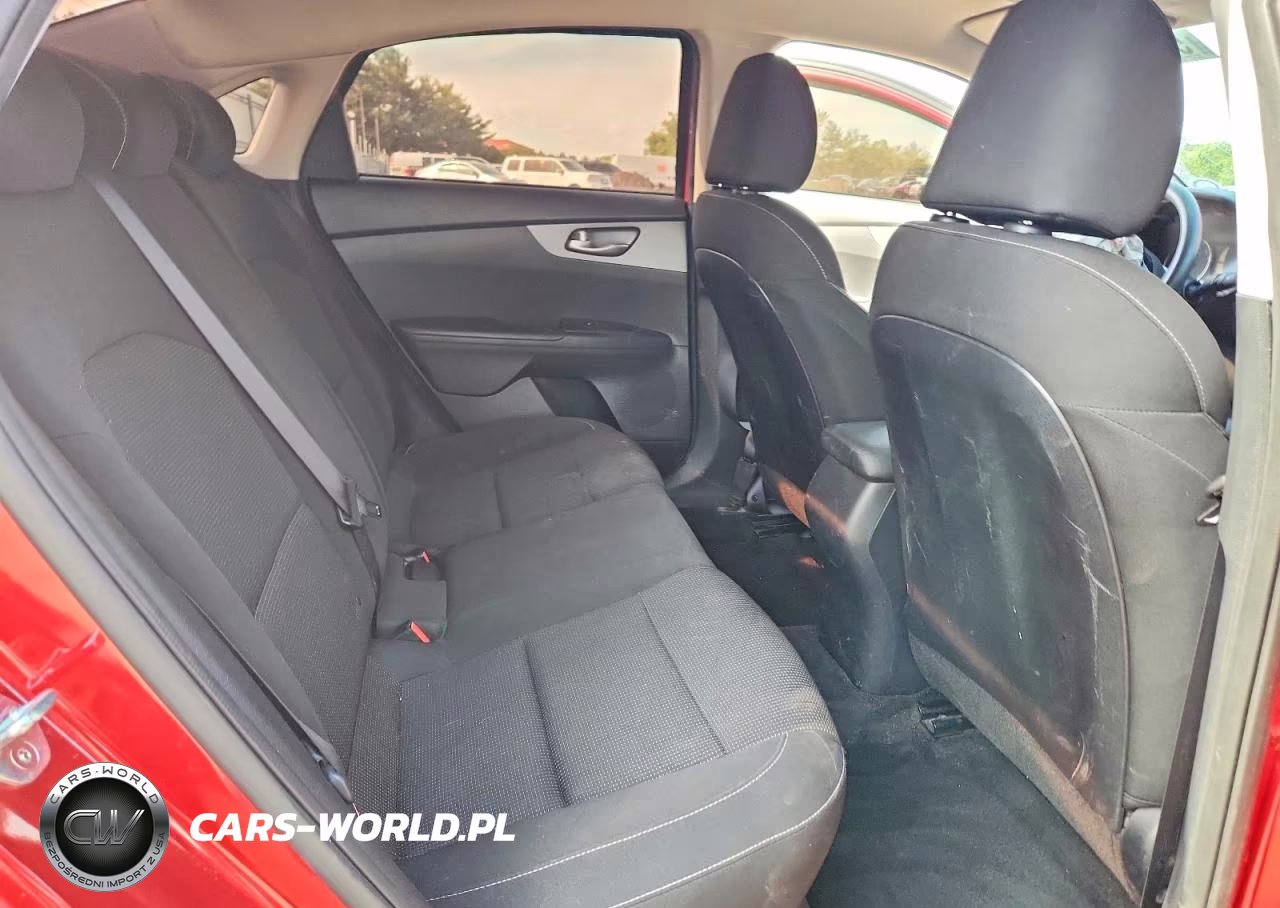 2020 Kia Forte Lxs VIN:3KPF24ADXLE259247 - 10