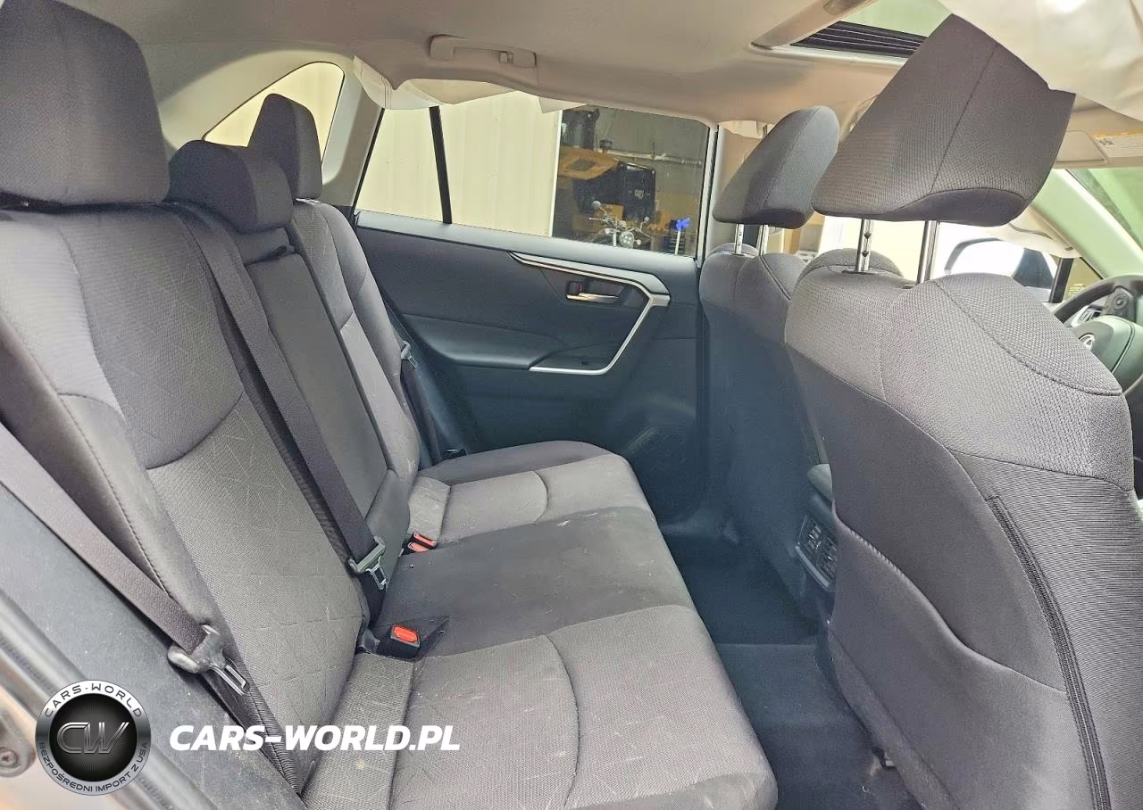 2024 Toyota Rav4 Hybrid Xle VIN:JTMRWRFV1RD247742 - 11