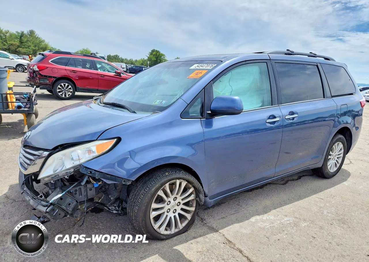 2015 Toyota Sienna Xle 8-Passenger