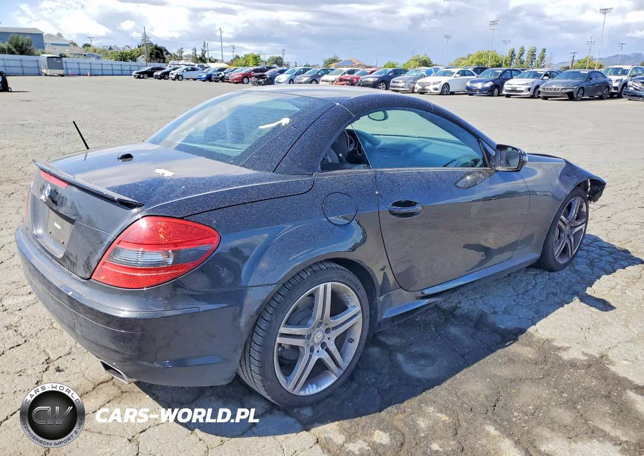 2011 Mercedes-Benz Slk 350 VIN:WDBWK5JA4BF235508 - 3