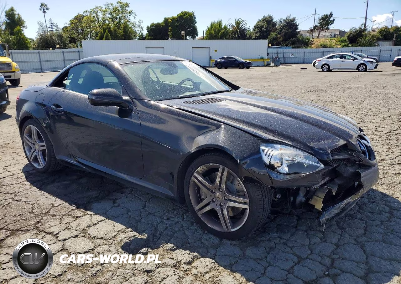 2011 Mercedes-Benz Slk 350 VIN:WDBWK5JA4BF235508 - 4