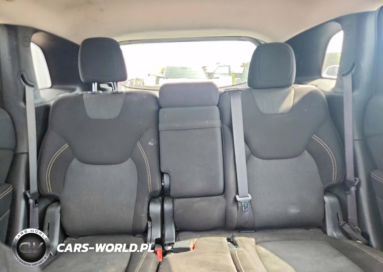 2016 Jeep Cherokee Latitude VIN:1C4PJLCB9GW281507 - 10
