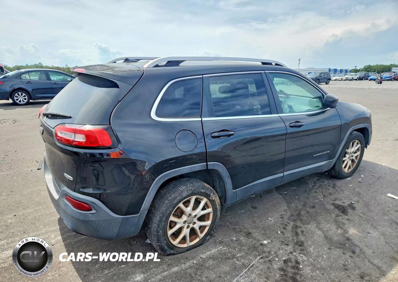 2016 Jeep Cherokee Latitude VIN:1C4PJLCB9GW281507 - 3