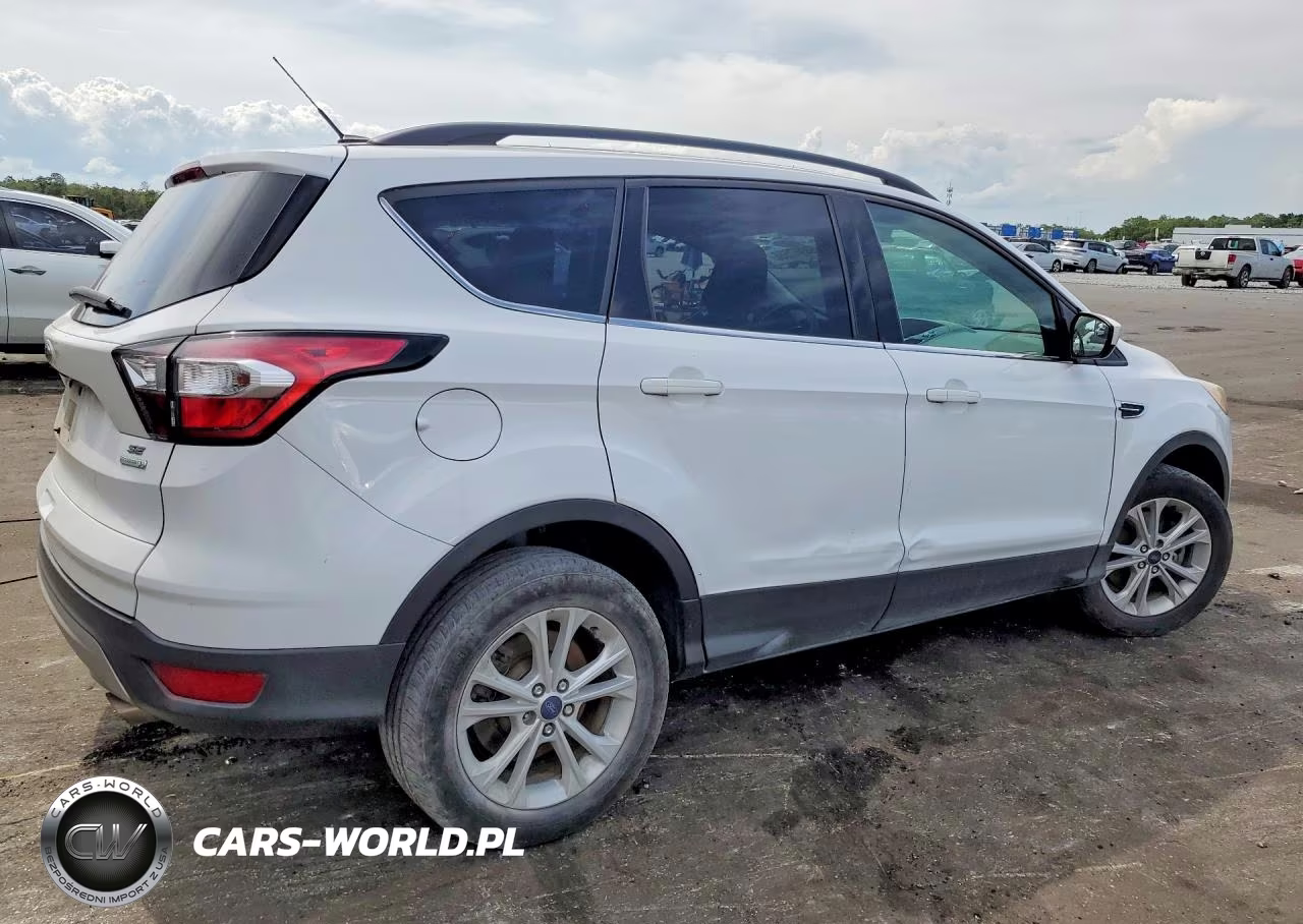 2018 Ford Escape Se VIN:1FMCU0G90JUB49343 - 3