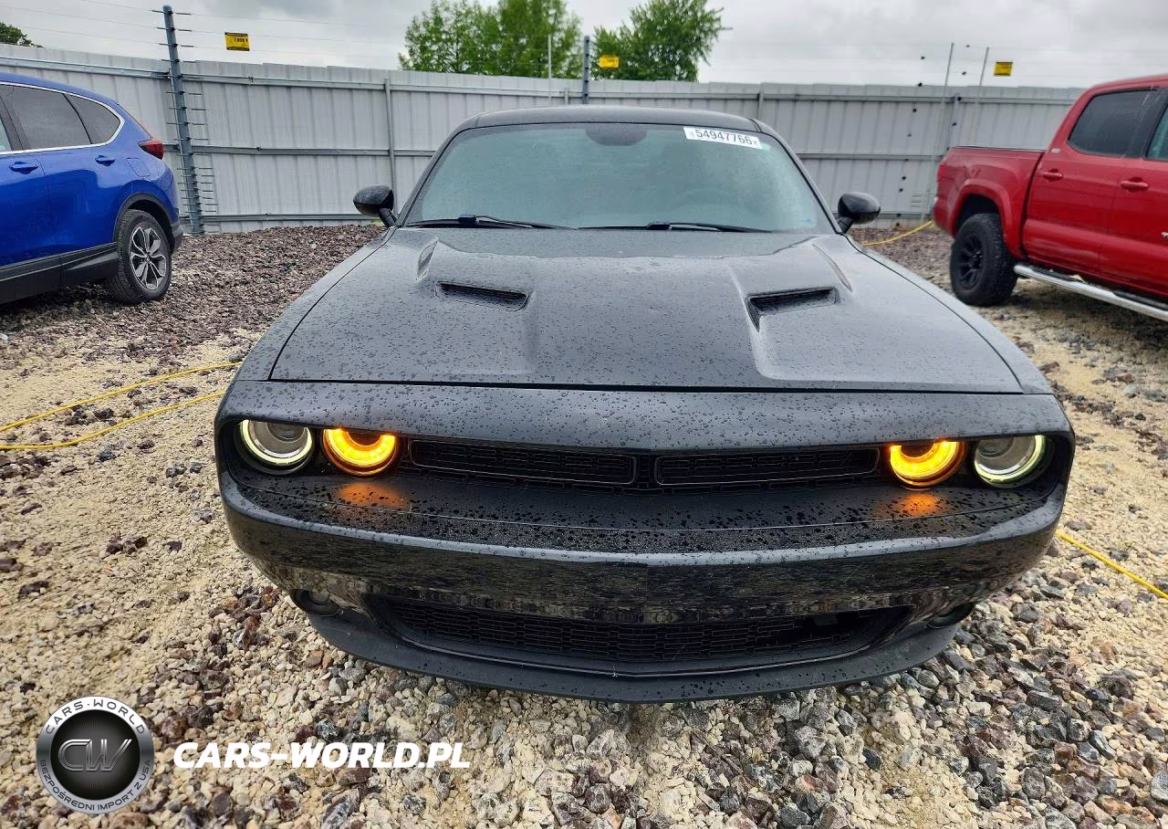 2017 Dodge Challenger Sxt VIN:2C3CDZAG4HH633811 - 5