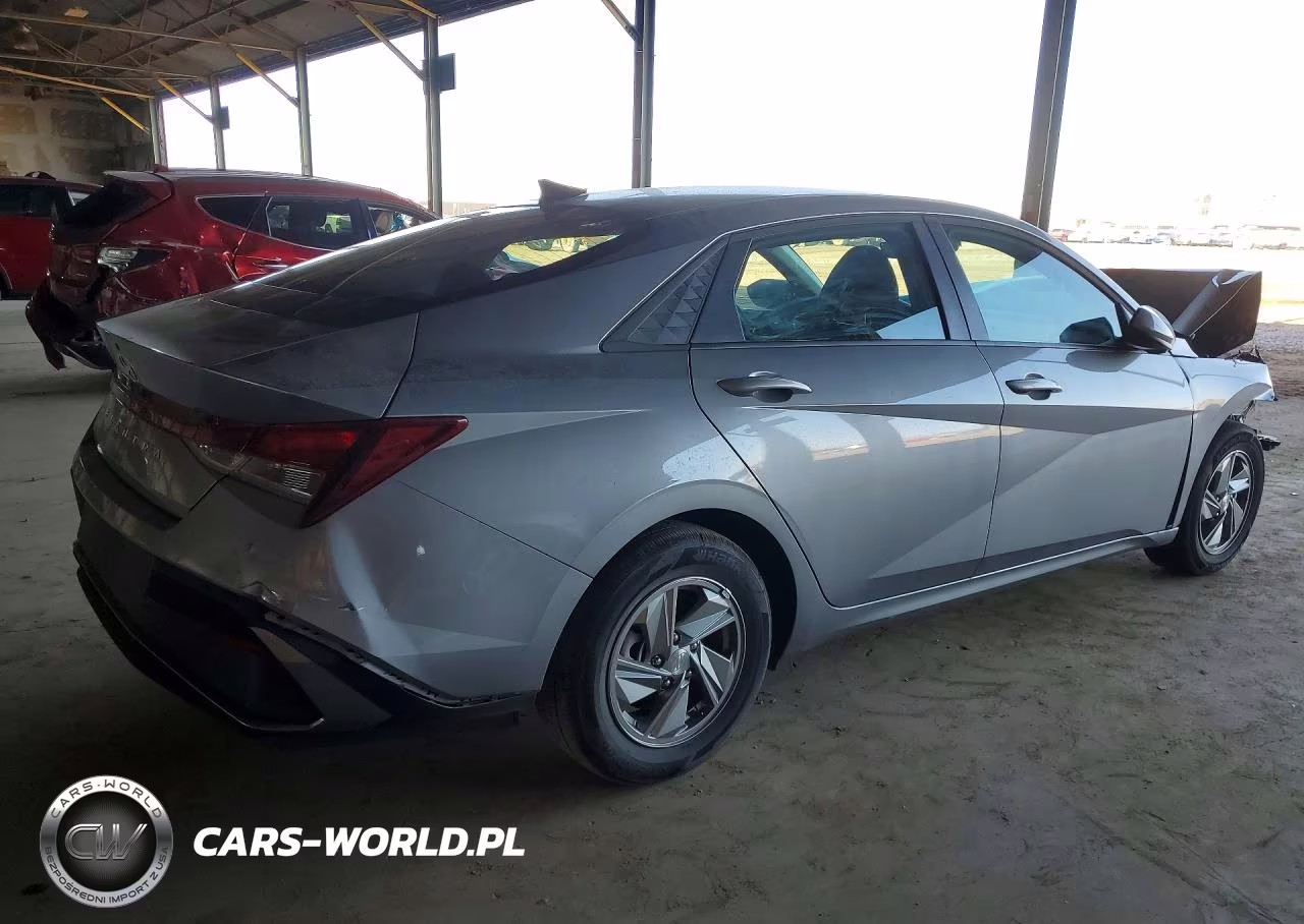 2025 Hyundai Elantra Se VIN:KMHLL4DG1SU081150 - 3