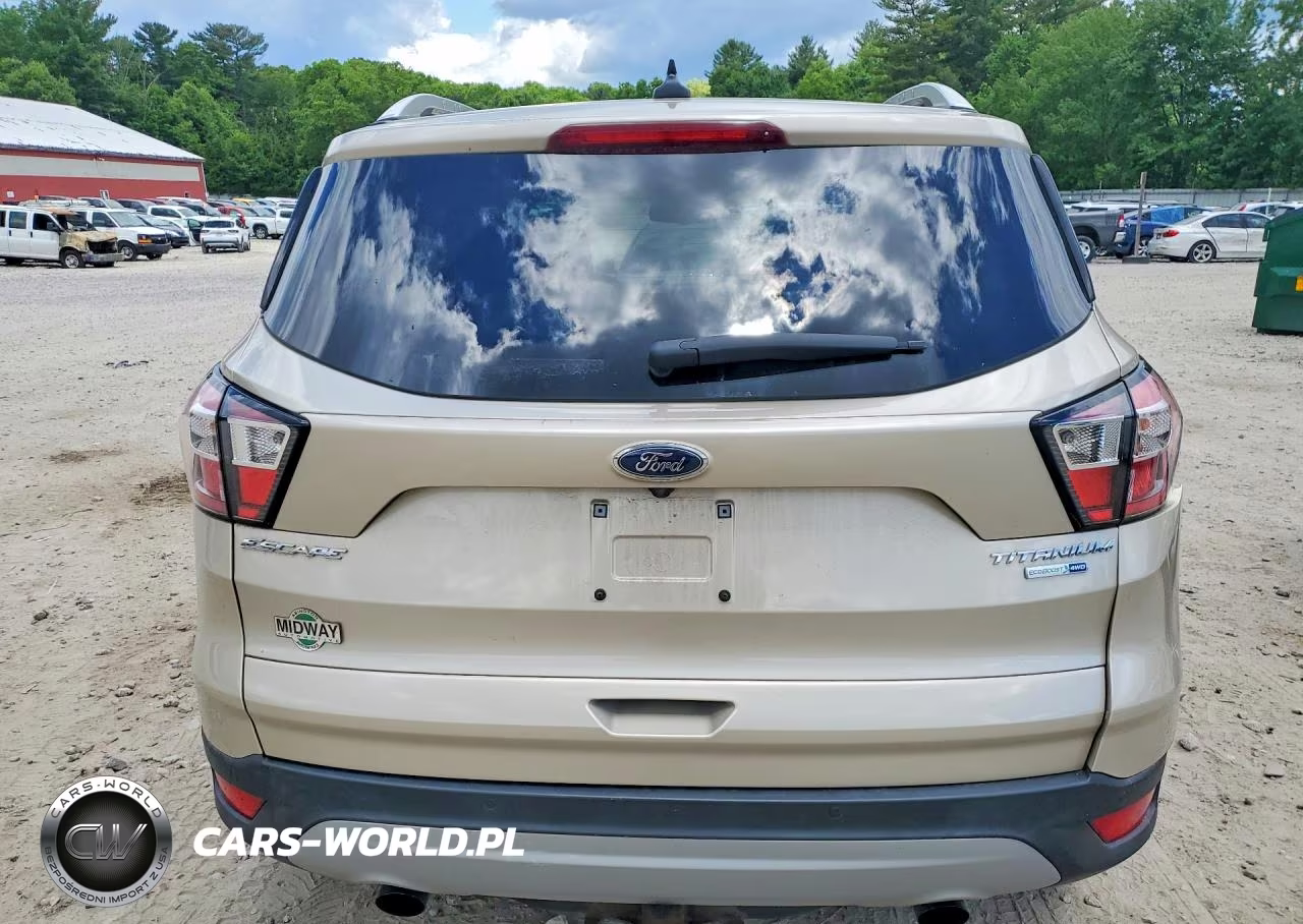 2018 Ford Escape Titanium VIN:1FMCU9J9XJUD46064 - 6