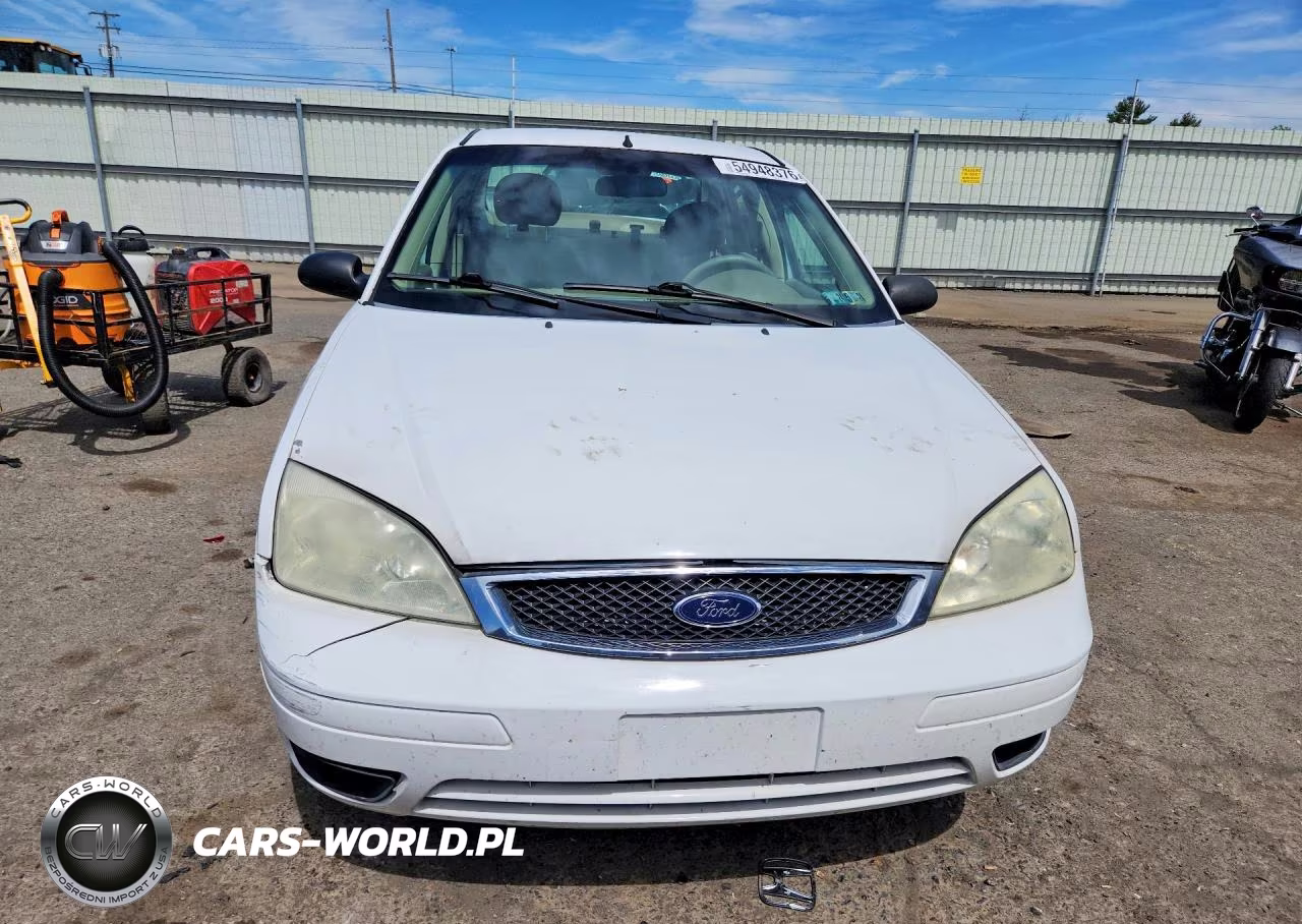 2005 Ford Focus Zx4 VIN:1FAFP34N15W182170 - 5