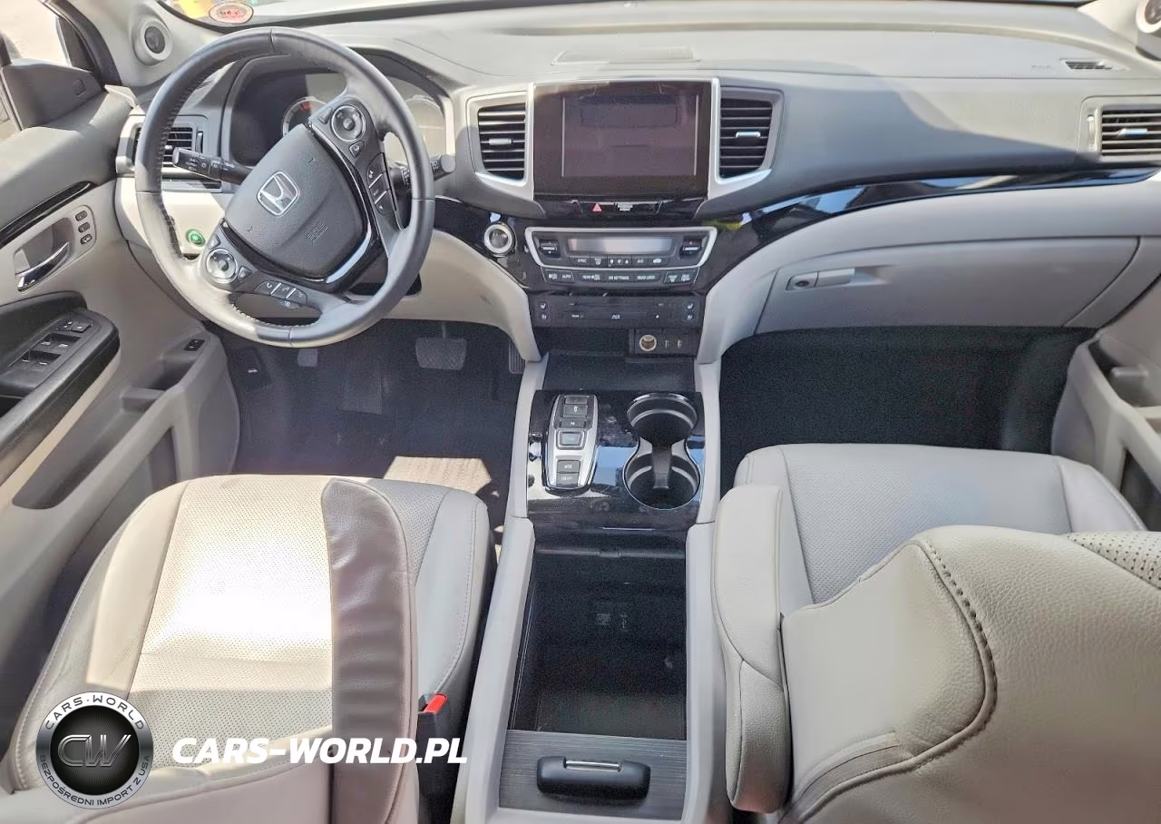 2018 Honda Pilot Elite VIN:5FNYF6H02JB009553 - 8