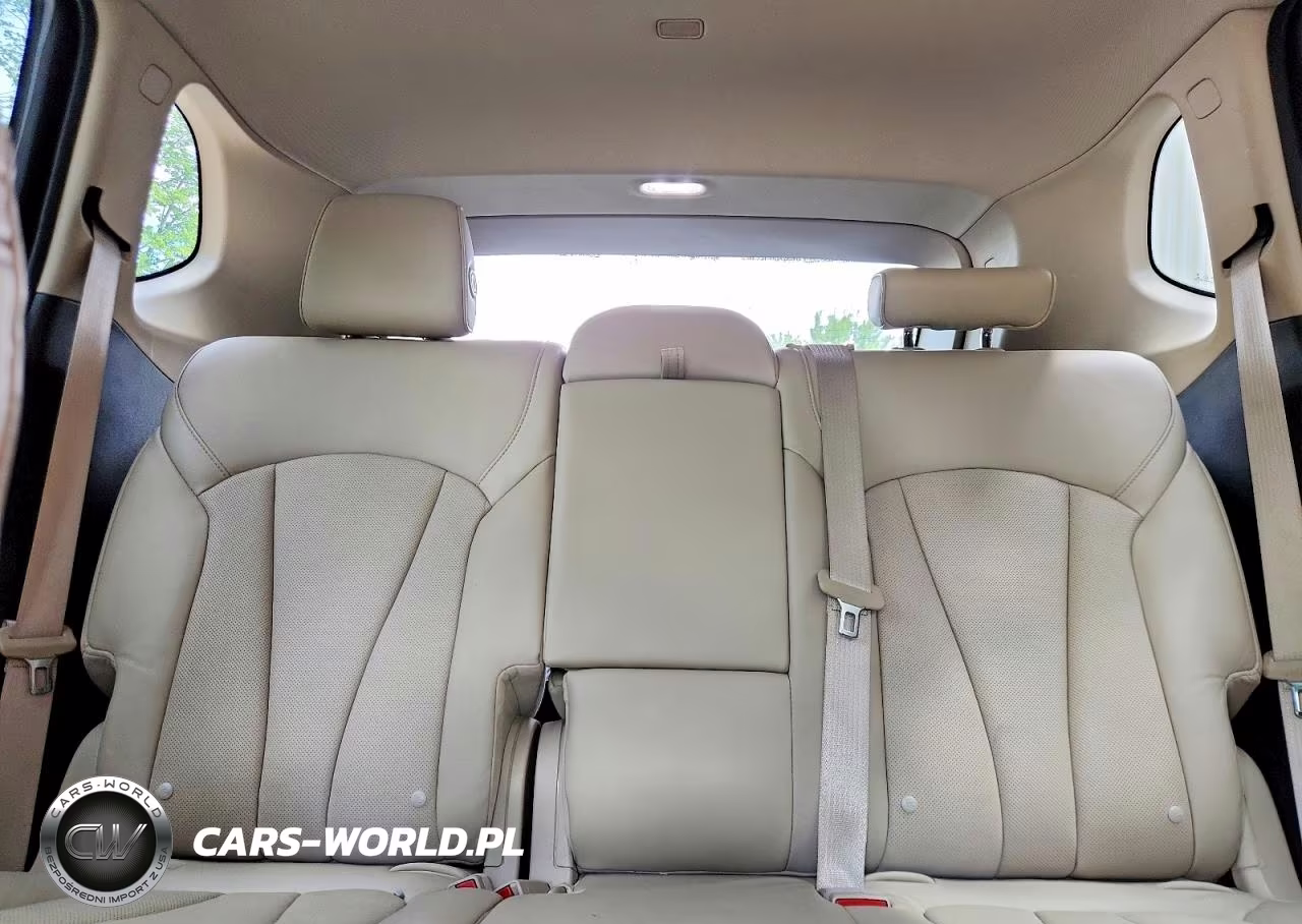 2017 Buick Envision Essence VIN:LRBFXDSA1HD117771 - 10