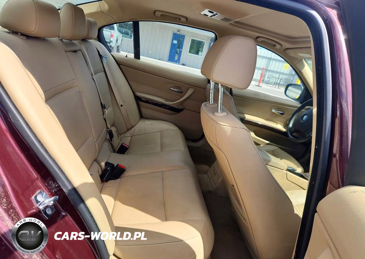 2009 BMW 335 Xi VIN:WBAPL33599A404966 - 10
