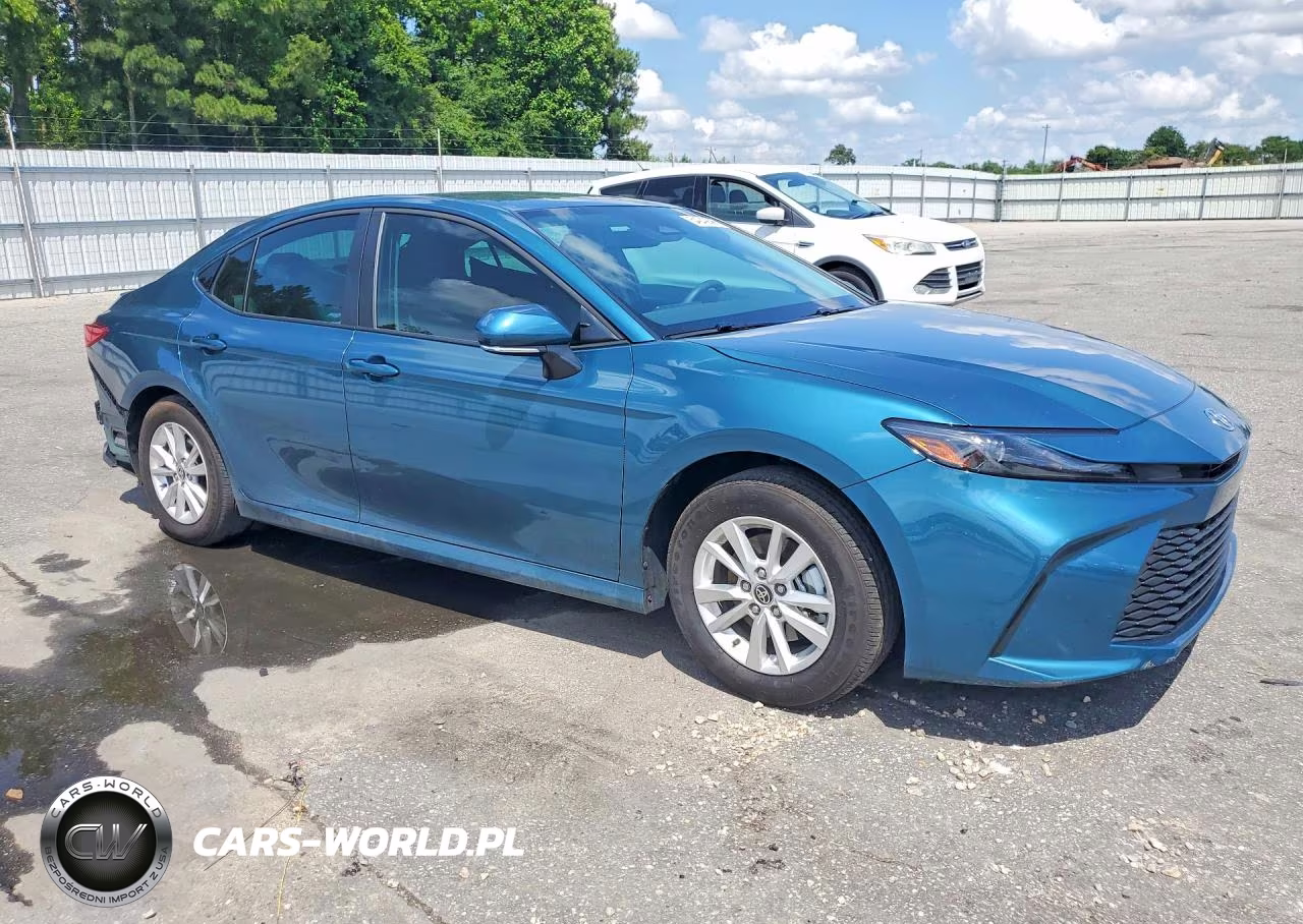 2025 Toyota Camry Le VIN:4T1DAACK2SU151303 - 4