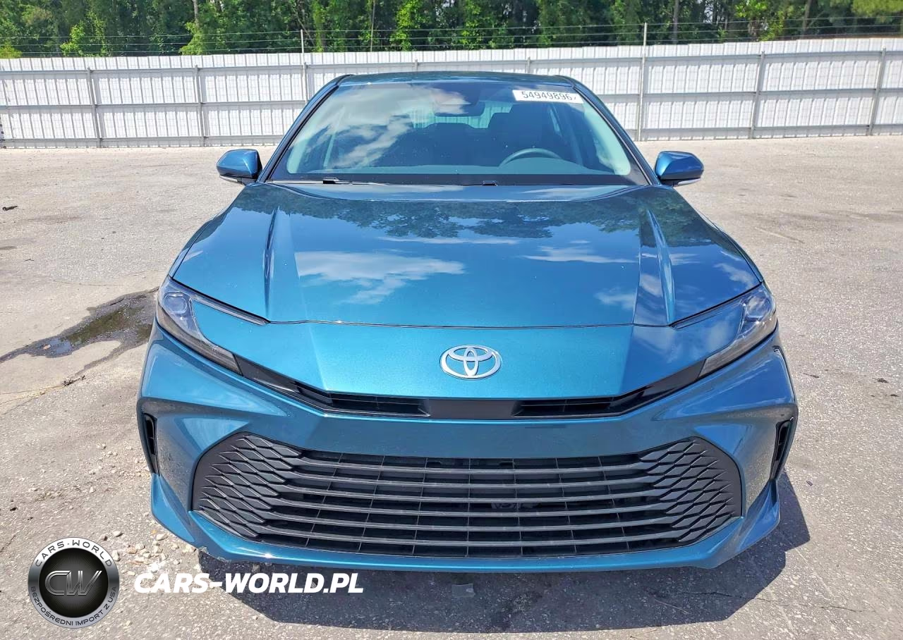 2025 Toyota Camry Le VIN:4T1DAACK2SU151303 - 5