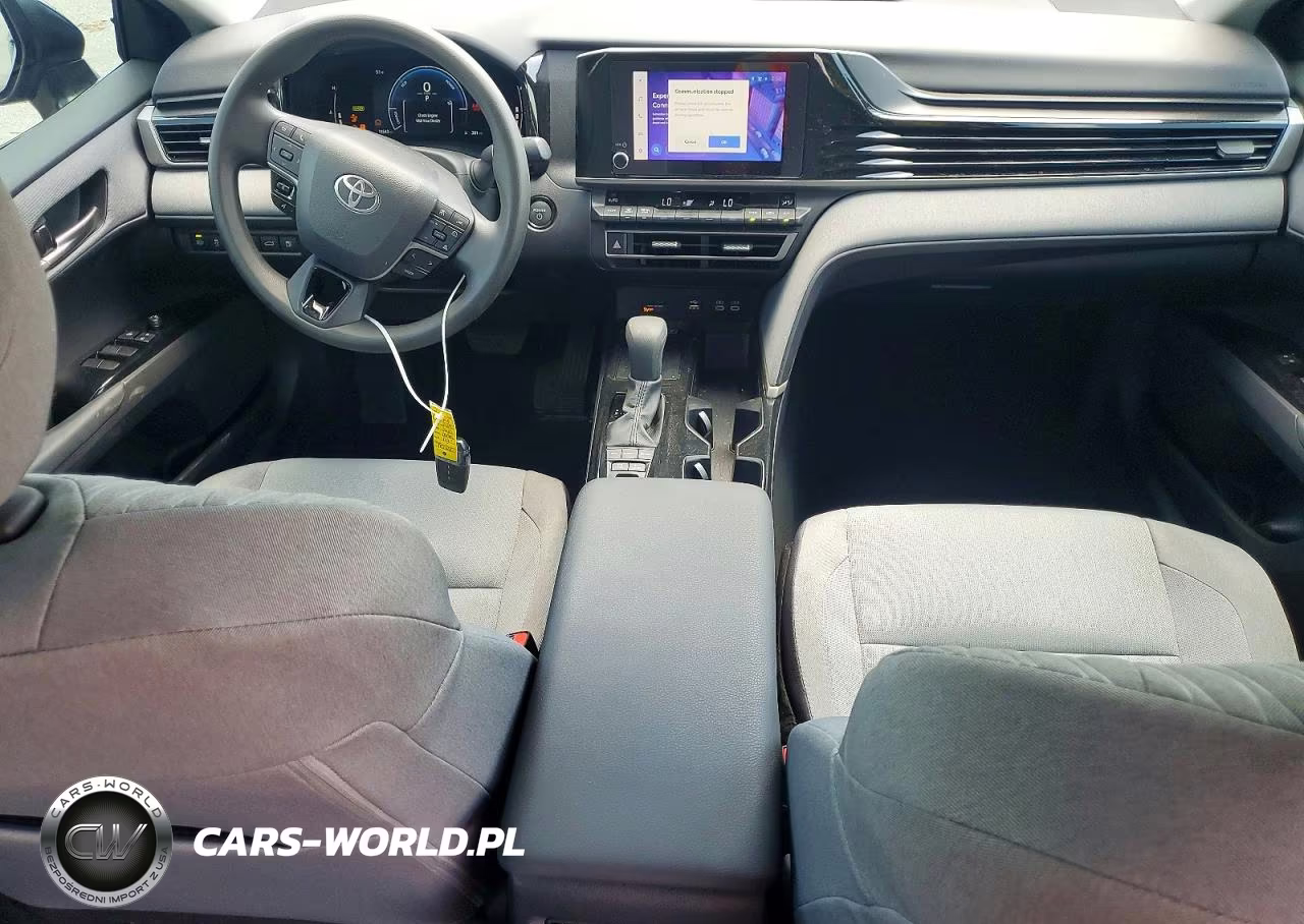 2025 Toyota Camry Le VIN:4T1DAACK2SU151303 - 8