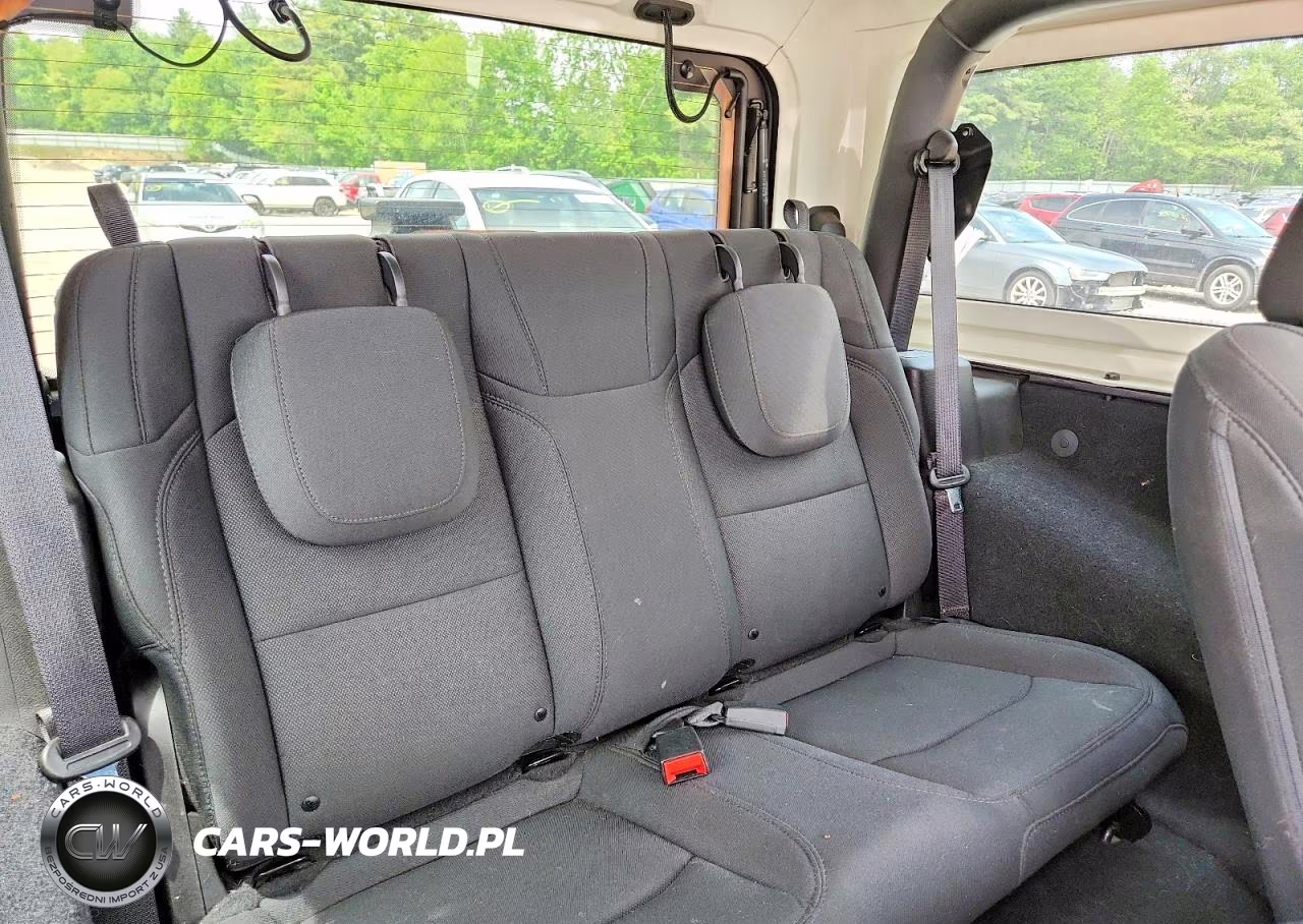 2019 Jeep Wrangler Sport VIN:1C4GJXAG3KW557498 - 11
