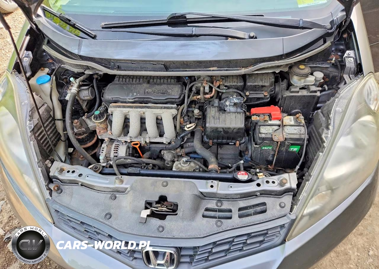 2013 Honda Fit Sport VIN:JHMGE8G59DC053718 - 11