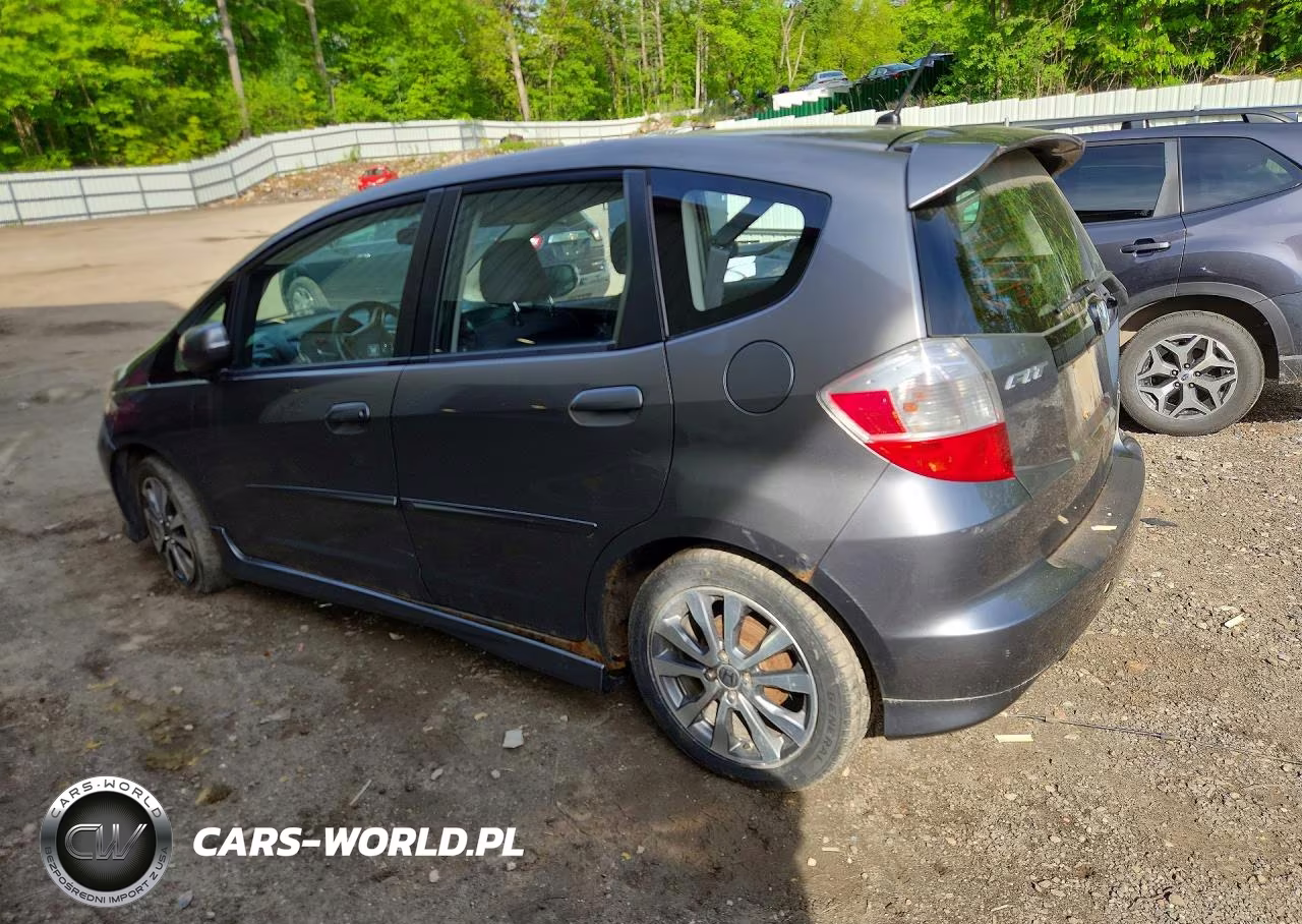 2013 Honda Fit Sport VIN:JHMGE8G59DC053718 - 2