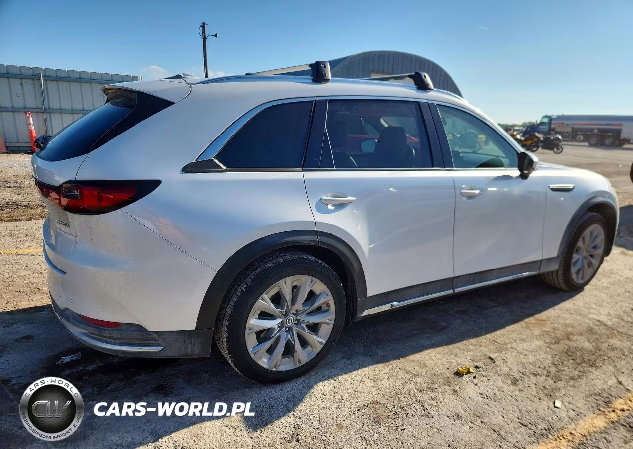 2024 Mazda Cx-90 Premium VIN:JM3KKDHDXR1180832 - 3